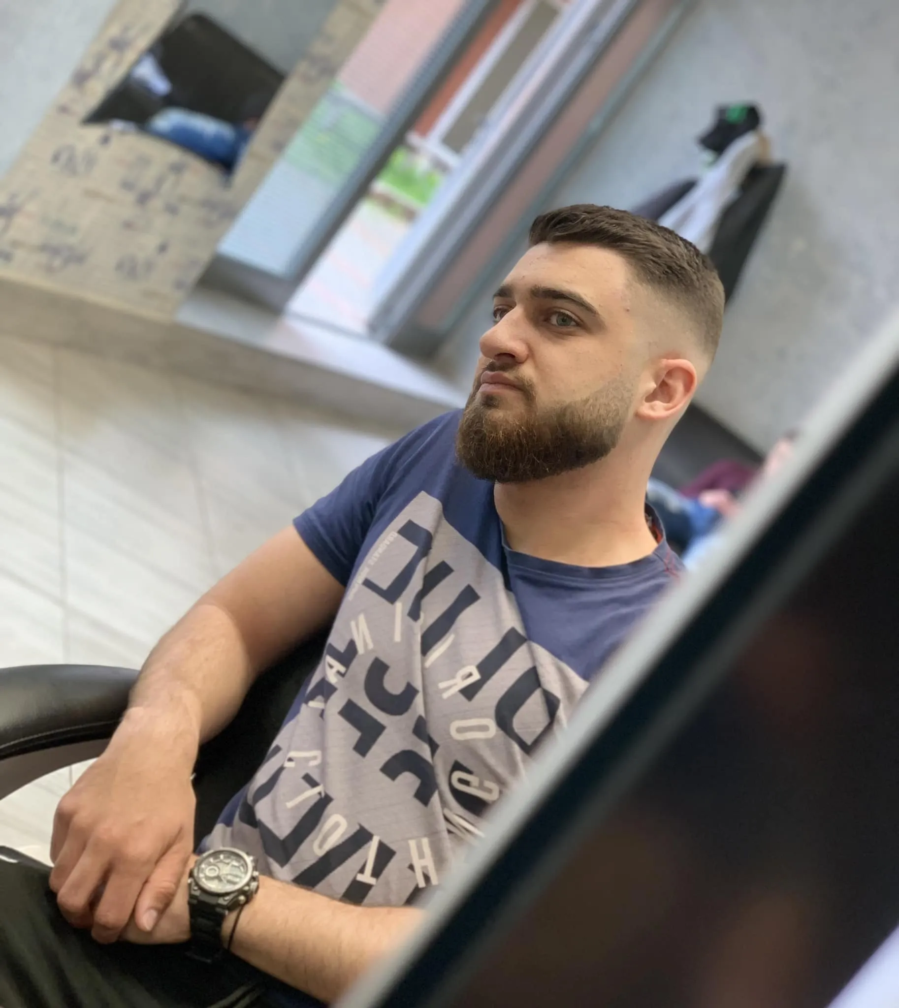 Crewcut прическа във фризьорски салон Dos Bros - Велико Търново